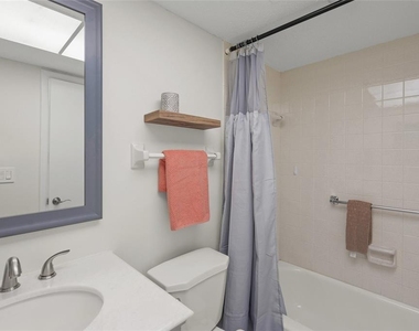 708 Tamiami Trail S - Photo Thumbnail 18