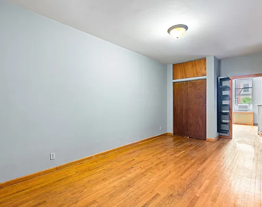 2267 1st Avenue - Photo Thumbnail 6