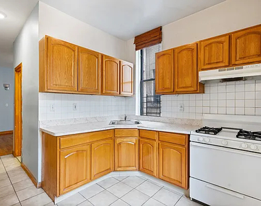 2267 1st Avenue - Photo Thumbnail 5