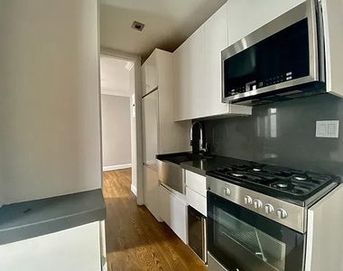 416 East 13th Street - Photo Thumbnail 1