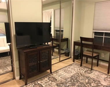 735 Alabama Street - Photo Thumbnail 8