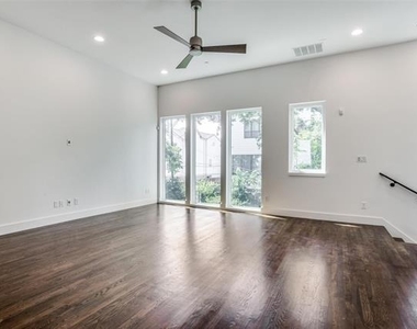2203 Moser Avenue - Photo Thumbnail 3