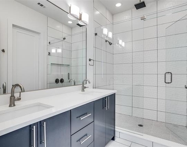 2203 Moser Avenue - Photo Thumbnail 10
