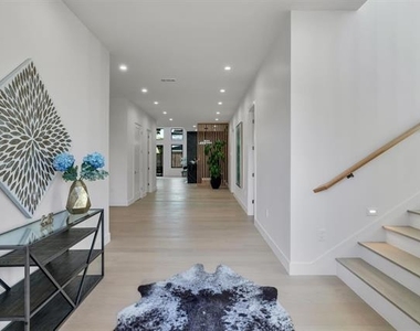 3737 Cortez Drive - Photo Thumbnail 6