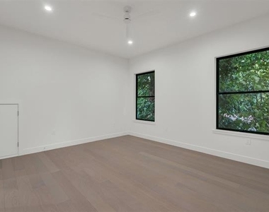 3737 Cortez Drive - Photo Thumbnail 32