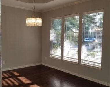 3620 Field Stone Drive - Photo Thumbnail 6