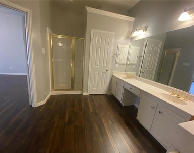 3620 Field Stone Drive - Photo Thumbnail 25
