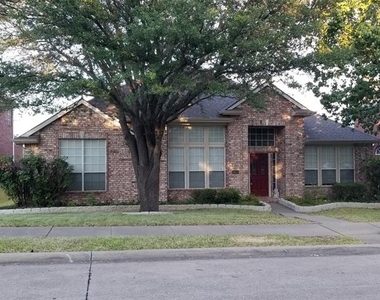 3620 Field Stone Drive - Photo Thumbnail 2