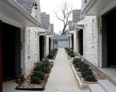 701 S Lillian Street - Photo Thumbnail 19
