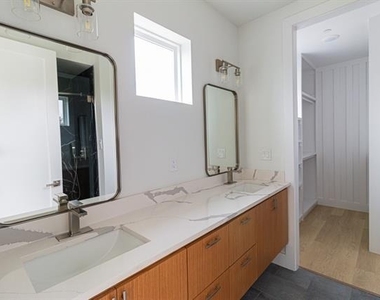 4210 Roseland Avenue - Photo Thumbnail 19