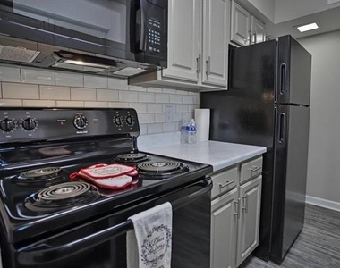 1200 W Taylor Street - Photo Thumbnail 5
