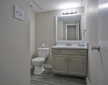 1200 W Taylor Street - Photo Thumbnail 6