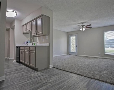 1200 W Taylor Street - Photo Thumbnail 3