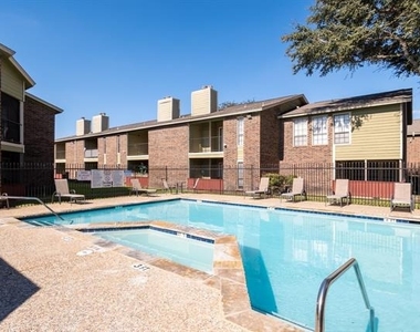 8383 La Prada Drive - Photo Thumbnail 4