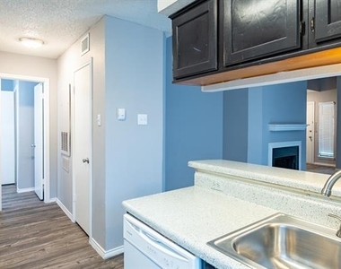 8383 La Prada Drive - Photo Thumbnail 10