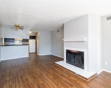 8383 La Prada Drive - Photo Thumbnail 7