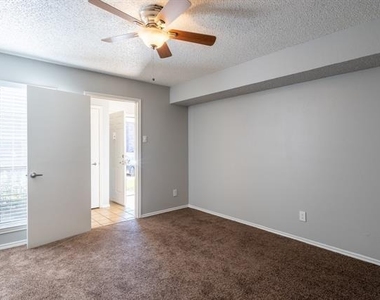 8383 La Prada Drive - Photo Thumbnail 6