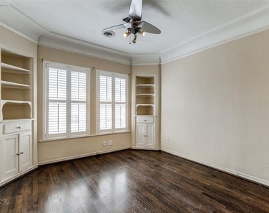 4543 Fairway Avenue - Photo Thumbnail 8