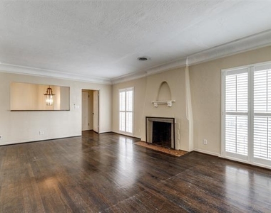 4543 Fairway Avenue - Photo Thumbnail 1