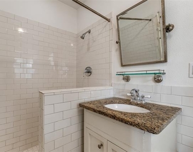 4543 Fairway Avenue - Photo Thumbnail 9