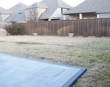 5925 Adair Lane - Photo Thumbnail 16