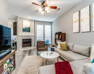 4124 Cole Avenue - Photo Thumbnail 2