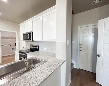 2909 Ali Drive - Photo Thumbnail 4