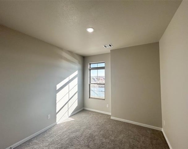 2909 Ali Drive - Photo Thumbnail 9