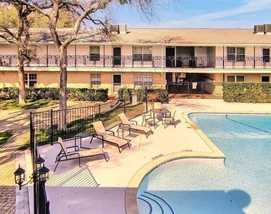 5818 E University Boulevard - Photo Thumbnail 32