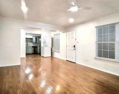 5818 E University Boulevard - Photo Thumbnail 4