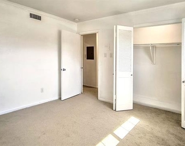 5818 E University Boulevard - Photo Thumbnail 19