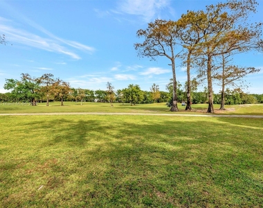 8311 Sands Point Blvd - Photo Thumbnail 8