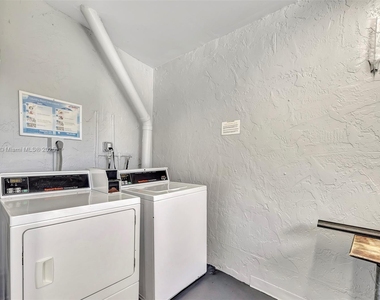 8311 Sands Point Blvd - Photo Thumbnail 6