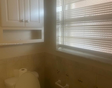 8311 Sands Point Blvd - Photo Thumbnail 18