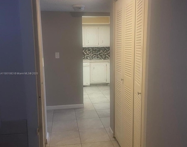 8311 Sands Point Blvd - Photo Thumbnail 17