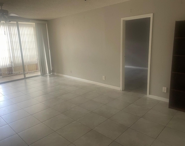 8311 Sands Point Blvd - Photo Thumbnail 16