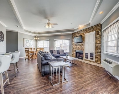 290 Tanglewood Circle - Photo Thumbnail 3