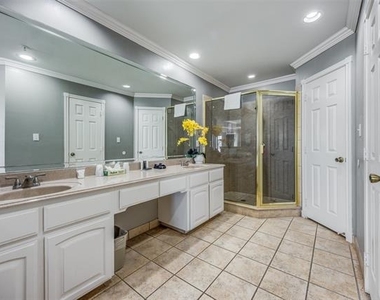 290 Tanglewood Circle - Photo Thumbnail 7