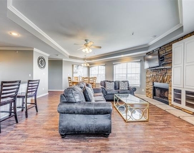 290 Tanglewood Circle - Photo Thumbnail 3