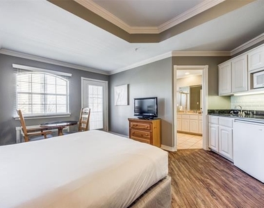 290 Tanglewood Circle - Photo Thumbnail 10