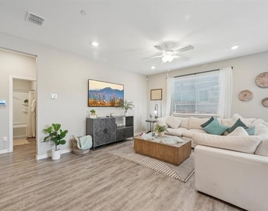 4430 Prairie Crossing - Photo Thumbnail 8
