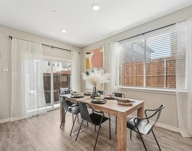 4430 Prairie Crossing - Photo Thumbnail 24