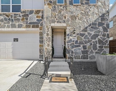 4430 Prairie Crossing - Photo Thumbnail 3