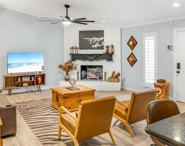 3330 Timberview Road - Photo Thumbnail 10