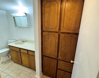 2703 Southside Street - Photo Thumbnail 6
