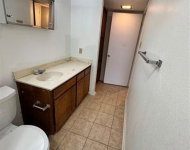 2703 Southside Street - Photo Thumbnail 5