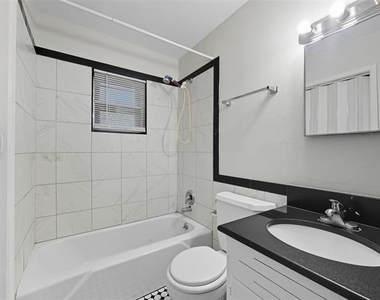 3512 Park Ridge Boulevard - Photo Thumbnail 14