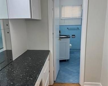 3512 Park Ridge Boulevard - Photo Thumbnail 5