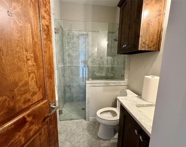 474 Eagle Cove Circle - Photo Thumbnail 11