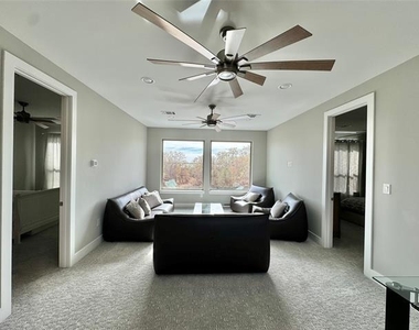 474 Eagle Cove Circle - Photo Thumbnail 12